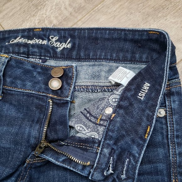 American Eagle Artist Crop Jeans 2 - Picture 6 of 9